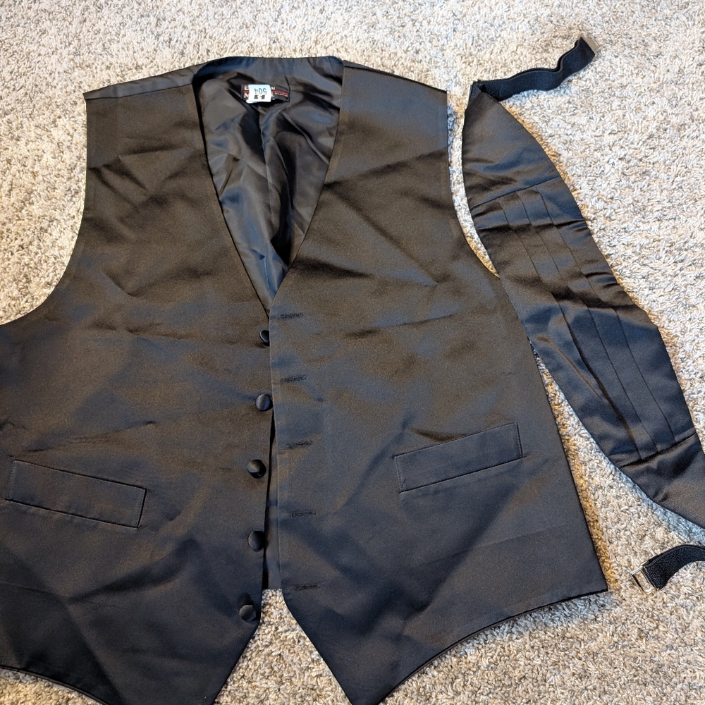 Men's vest and cumberbund - Picture 1 of 4